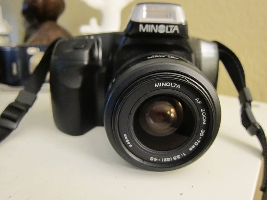 Minolta Fotocamera: Minolta – Usato da Minusio venduto da Pink222