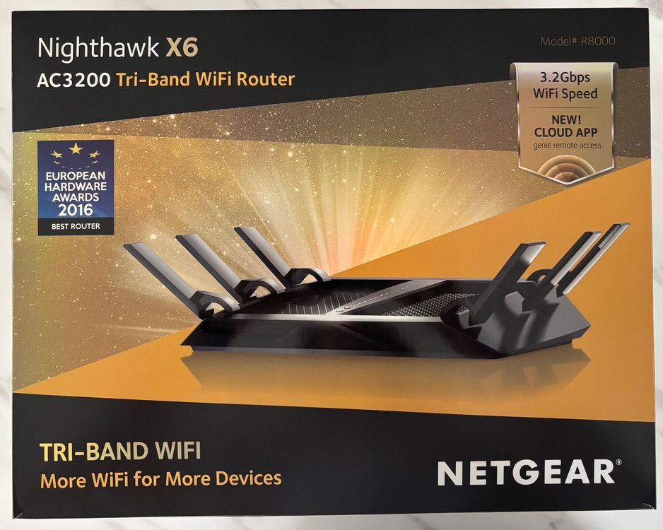 Netgear Tri-Band R8000 Nighthawk Wifi router - As new in box (Neu ...