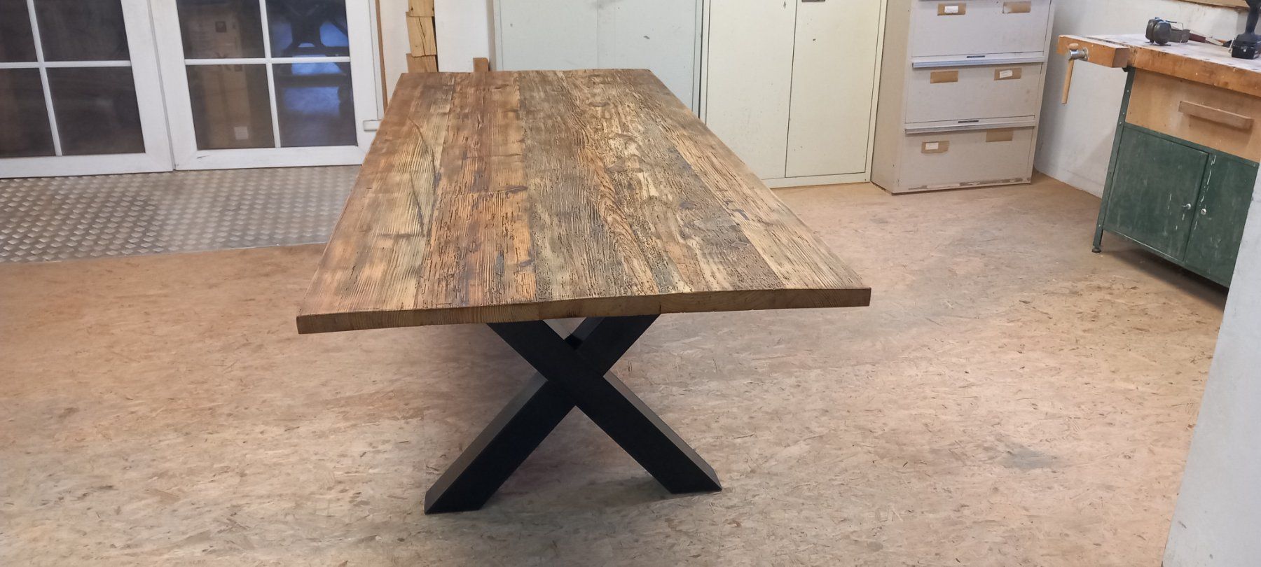 Tavoli: Tisch aus Schweizer Altholz rustikal 260cm – Nuovo (secondo la descrizione) da Altishofen venduto da Rossi464 9