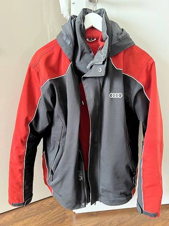 Audi Jacke Original, Gr. M winddicht und wasserabweisend
