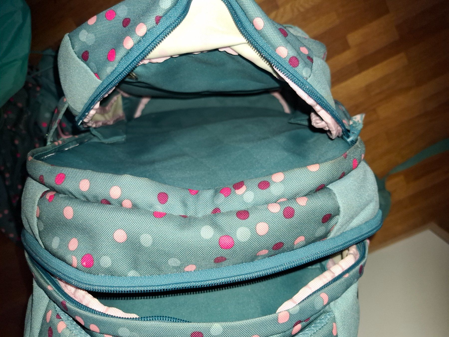 Satch Borse & Zaini: Satch Pack Happy Confetti mit Turnsack und Regenschutz – Usato da Fischbach-Göslikon venduto da Mickey1919 3