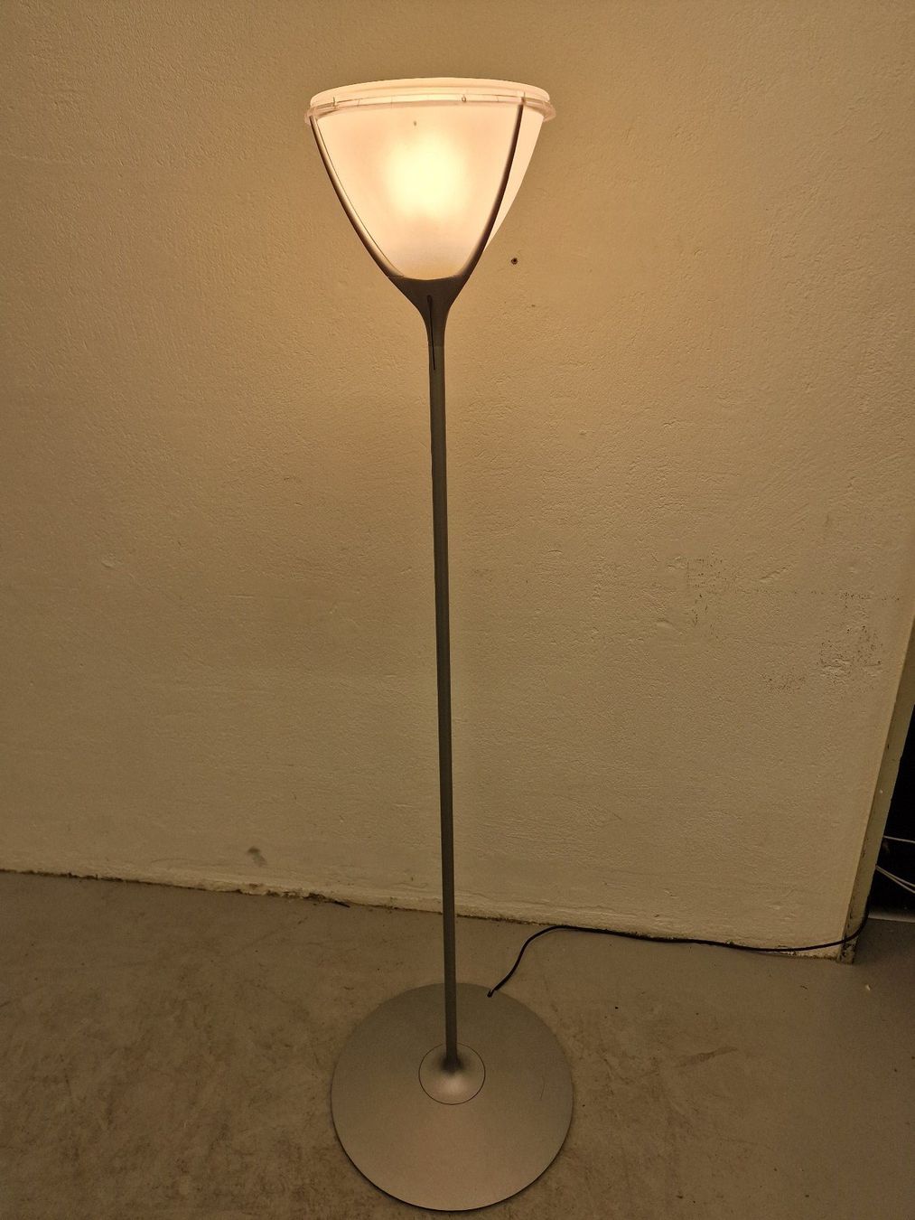 Wunderbar Stehlampe Fur Kuche Bilder