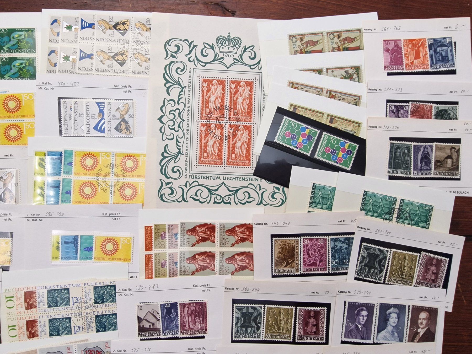 Tutti i francobolli: MEGA LOT FL 357-477 ** & o / einzel & 4-er Blocks + – Usato da Aesch LU venduto da briefmarken.uray 5