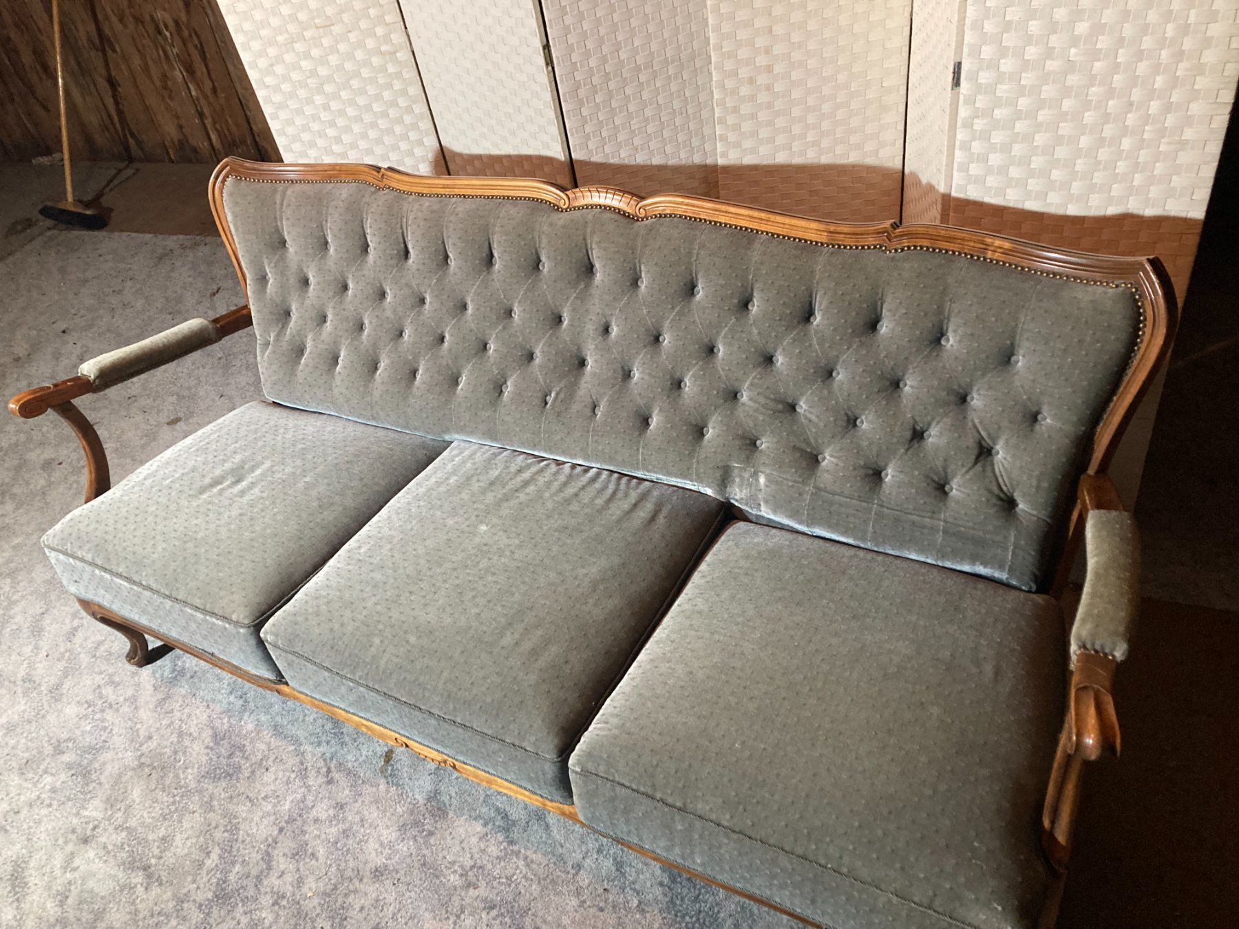 Divani: Sofa – Usato da Andelfingen venduto da Elareb