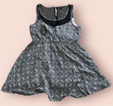 Review Kleid, Grösse L, Top!
