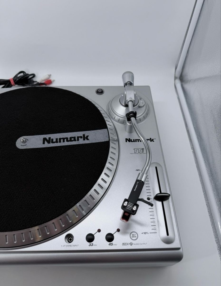 Numark Plattenspieler: Plattenspieler Numark TT USB – Gebraucht aus Gümligen von BazaarBazaar 1
