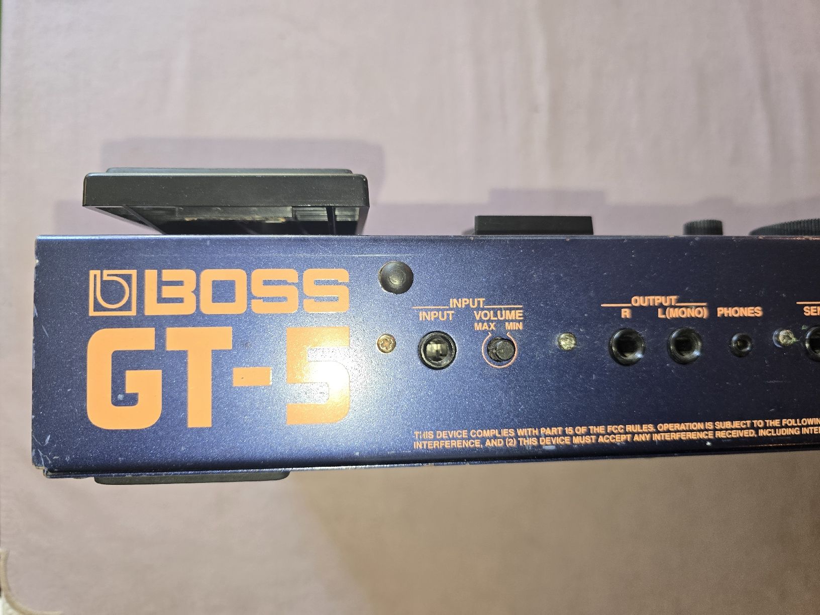 Boss Musikinstrumente: BOSS GT-5 MULTI EFFEKT ... – Gebraucht aus Zürich von Antiquedealer 5