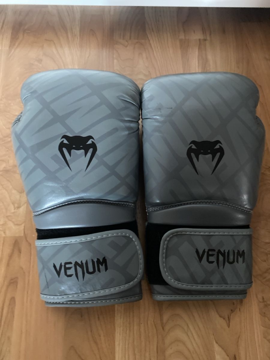 Venum Altri accessori da uomo: Gants de boxe Venum  Contender 1.5 utilisé une fois – Nuovo (secondo la descrizione) da Châtillon JU venduto da Nath.mtt 1