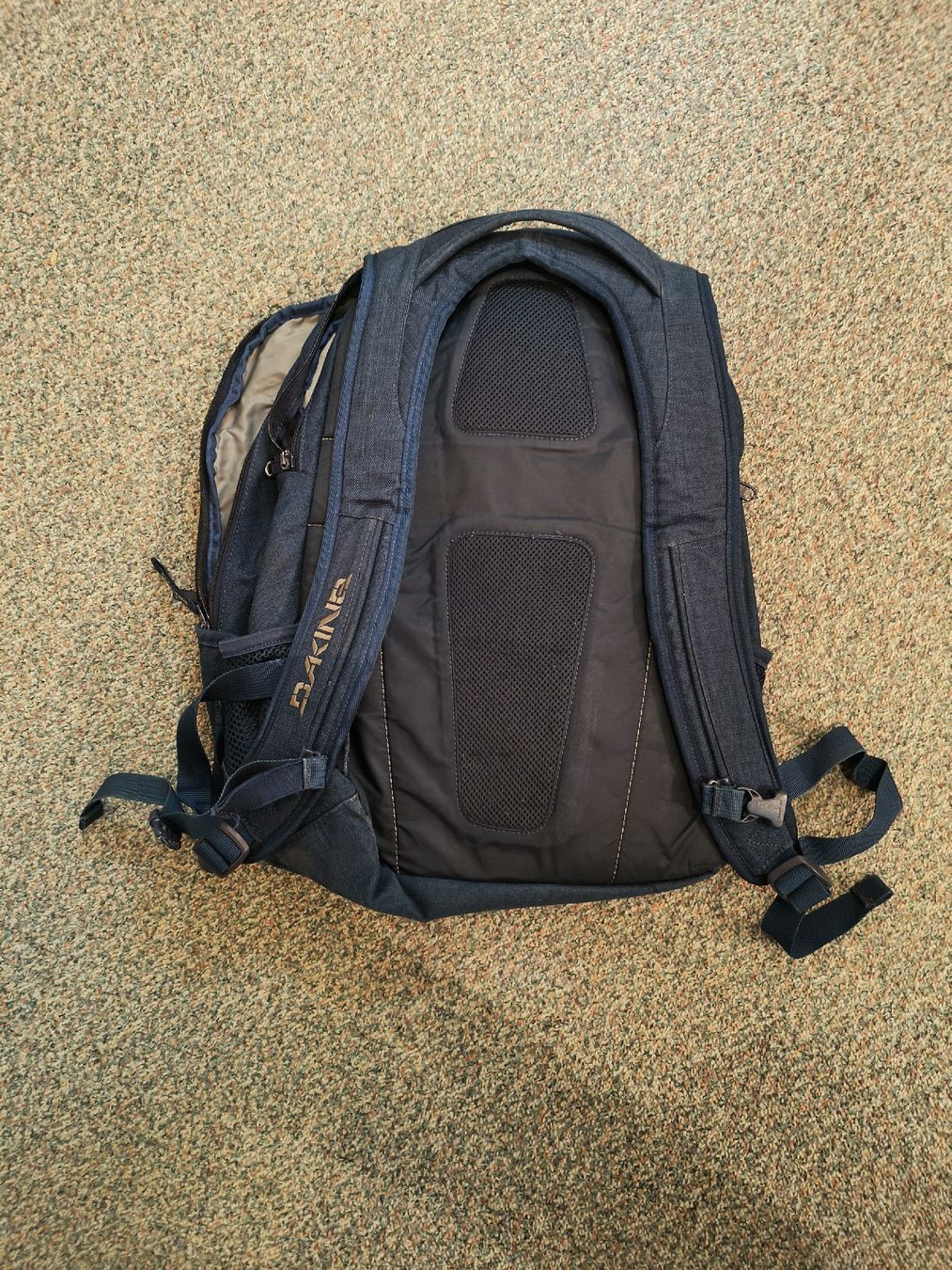 Dakine Zaini: Dakine Rucksack – Usato da Wangen b. Olten venduto da the_smithi 4