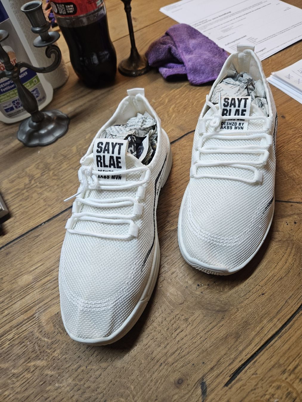 Herrenschuhe: Weisse Sommer Sneaker, Grösse 42, neuwertig – Gebraucht aus Rorschach von TimelessTrading