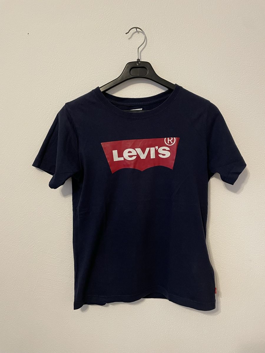 Lotti di vestiti: 5 T-Shirts Gr. S, – Usato da Chur venduto da Tsambiko 6
