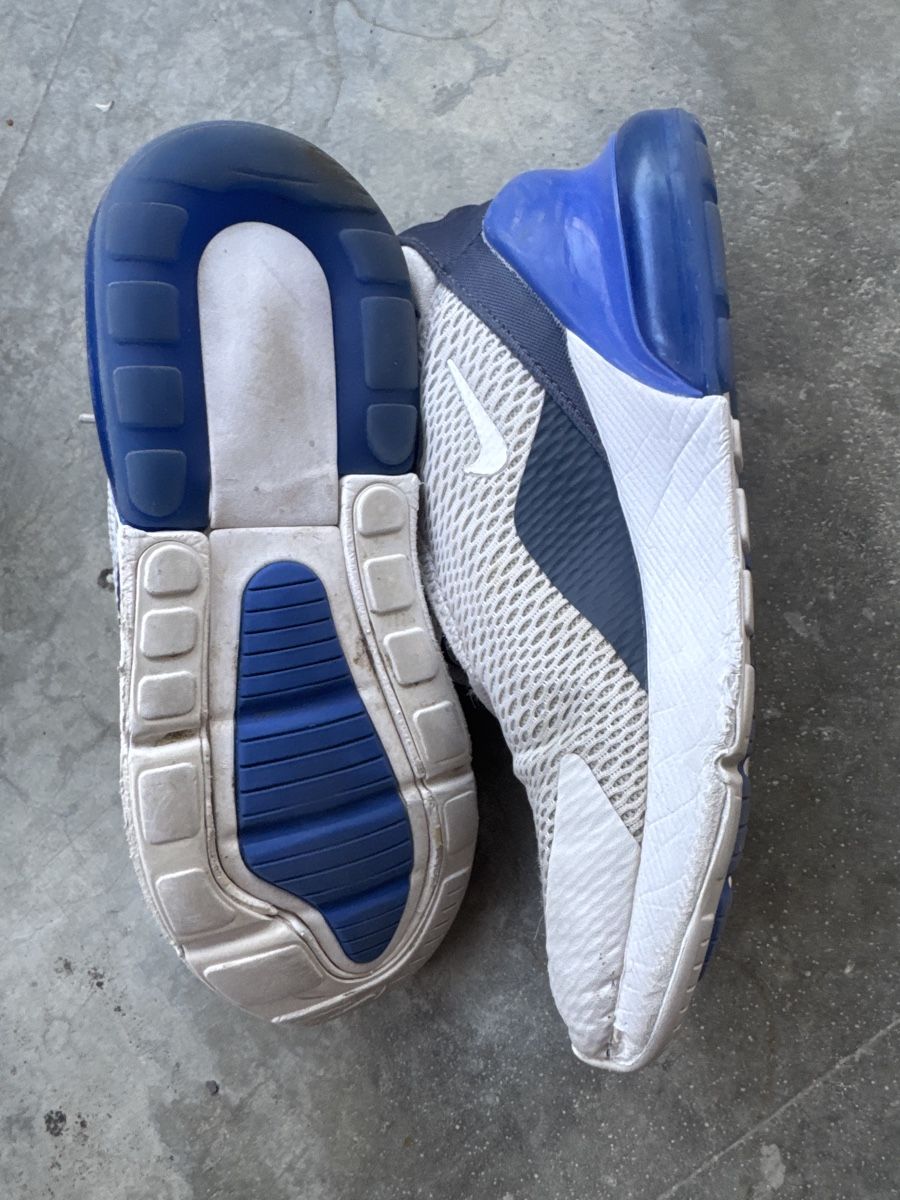 Nike Chaussures garçon: Nike Air Max 70 – D'occasion à Glattpark(Opfikon) par cherrytomate 2