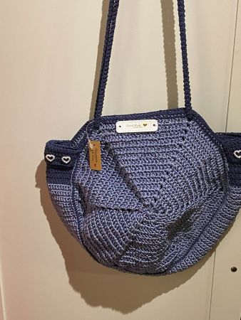 HANDTASCHE -HANDGEMACHT