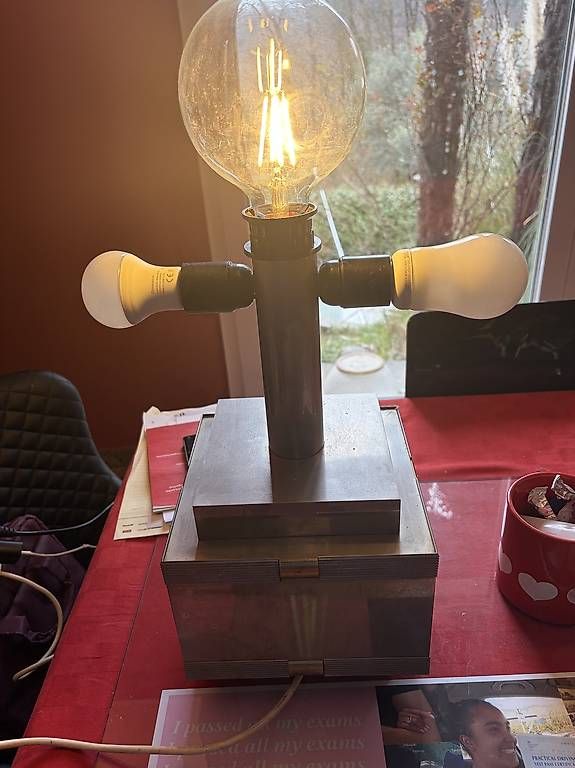 Lampade: lampada  – Usato da Davesco-Soragno venduto da ele_vxg5 2