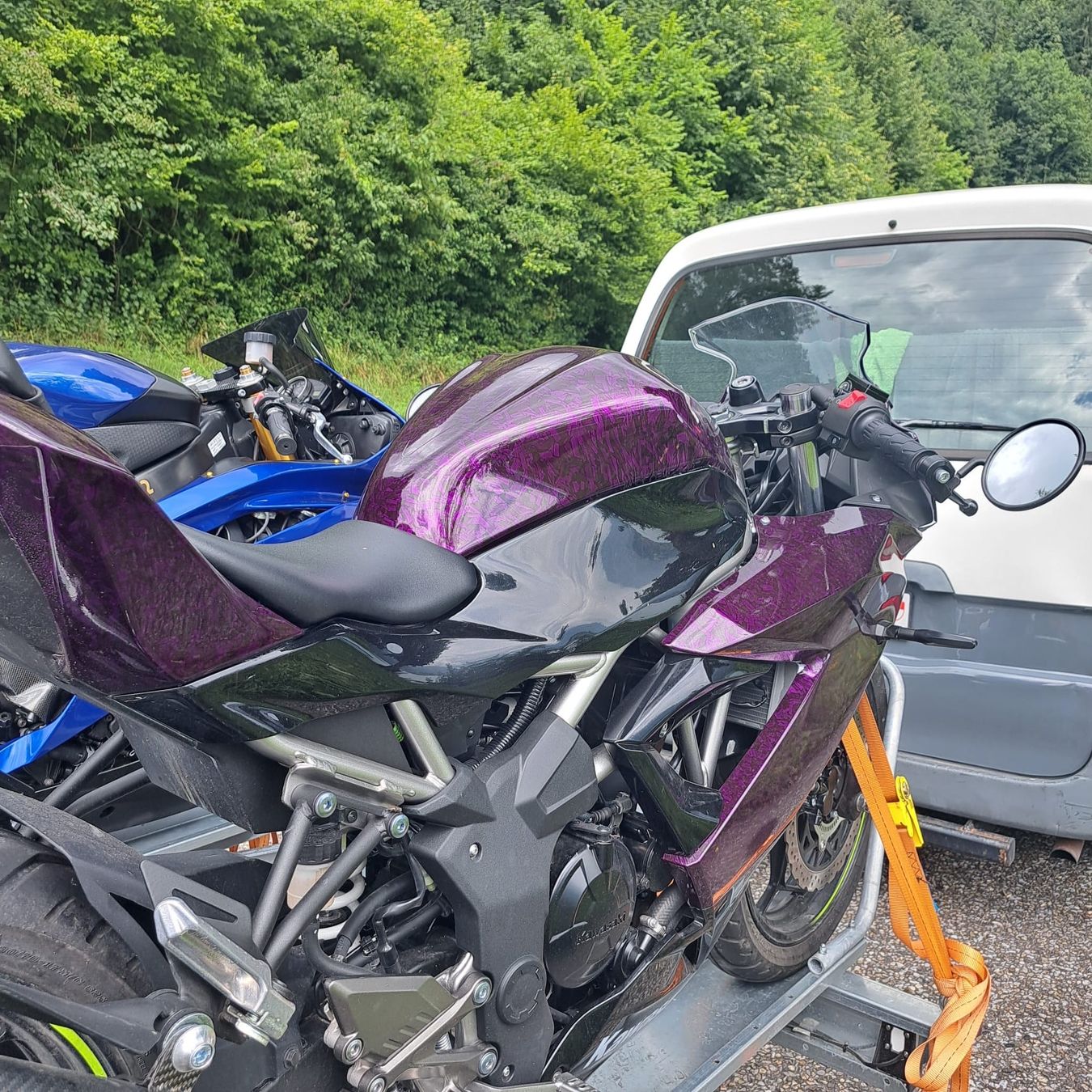 Kawasaki Strasse: Motorrad Kawasaki Ninja 125 – Gebraucht aus Leuzigen von Baspi0 4