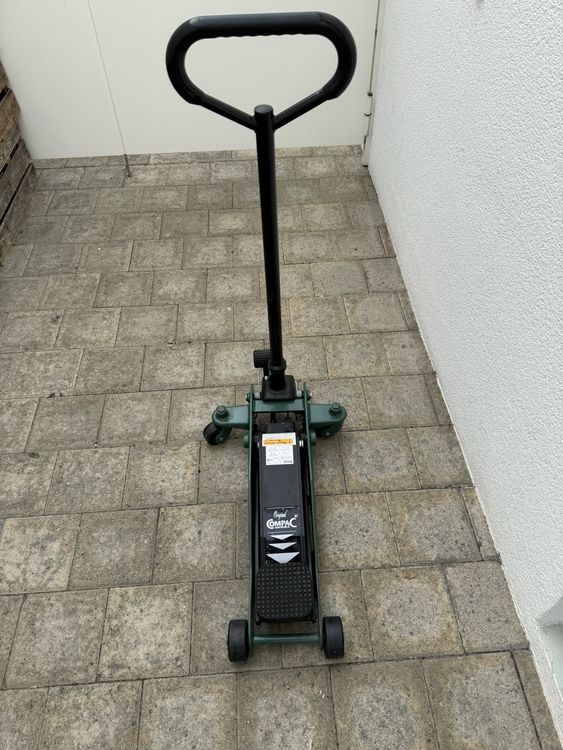 CARPOINT - Martinetto Idraulico A Carrello 2000 Kg 4 Ruote
