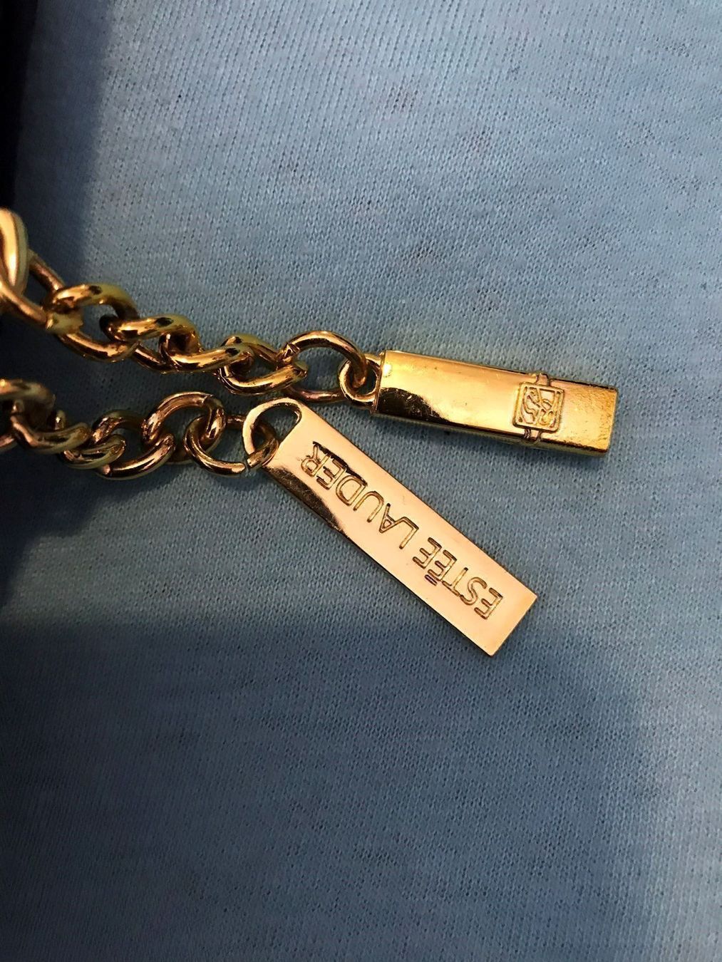 Sacs femmes: Kosmetiktasche ESTE LAUDER – D'occasion à Pfungen par Outlet64 1