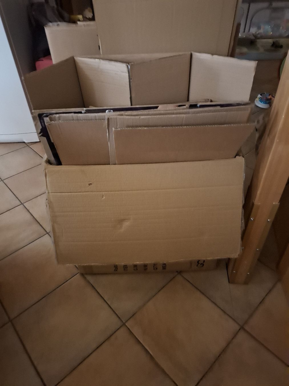 Cartons: umzugskarton – D'occasion à Illnau par cucciola137 1