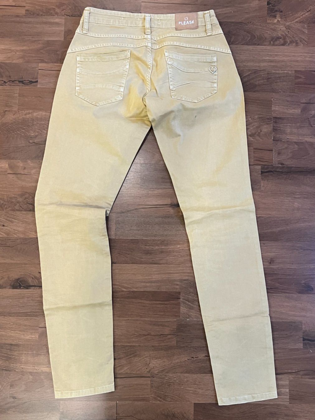 Jeans: PLEASE Damen Stoffhose Beige Gr. S – Usato da Hondrich venduto da Greppen37 4