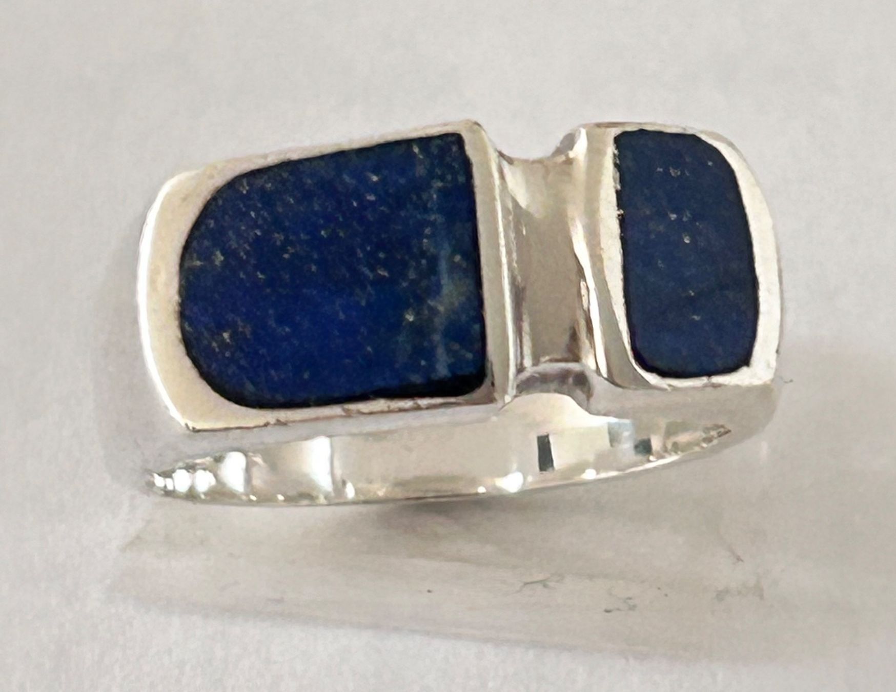 Anelli: Handgefertigte Ringe aus Silber mit Lapislazuli. – Nuovo (secondo la descrizione) da Zürich venduto da rai_n6pg 1
