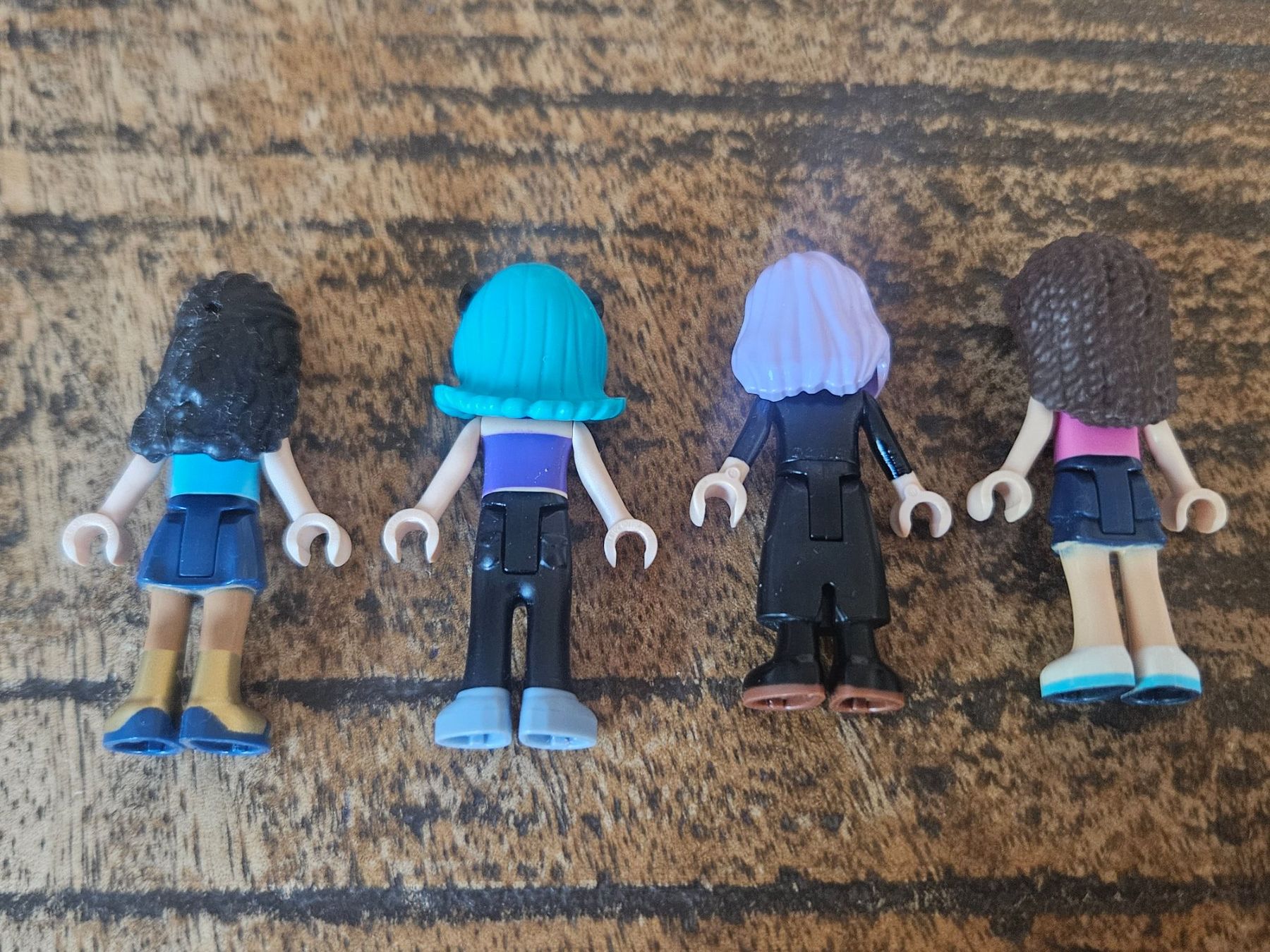Lego Baukästen: lego lot de 4 figurines friends – Gebraucht aus Confignon von Ecrofigs 1