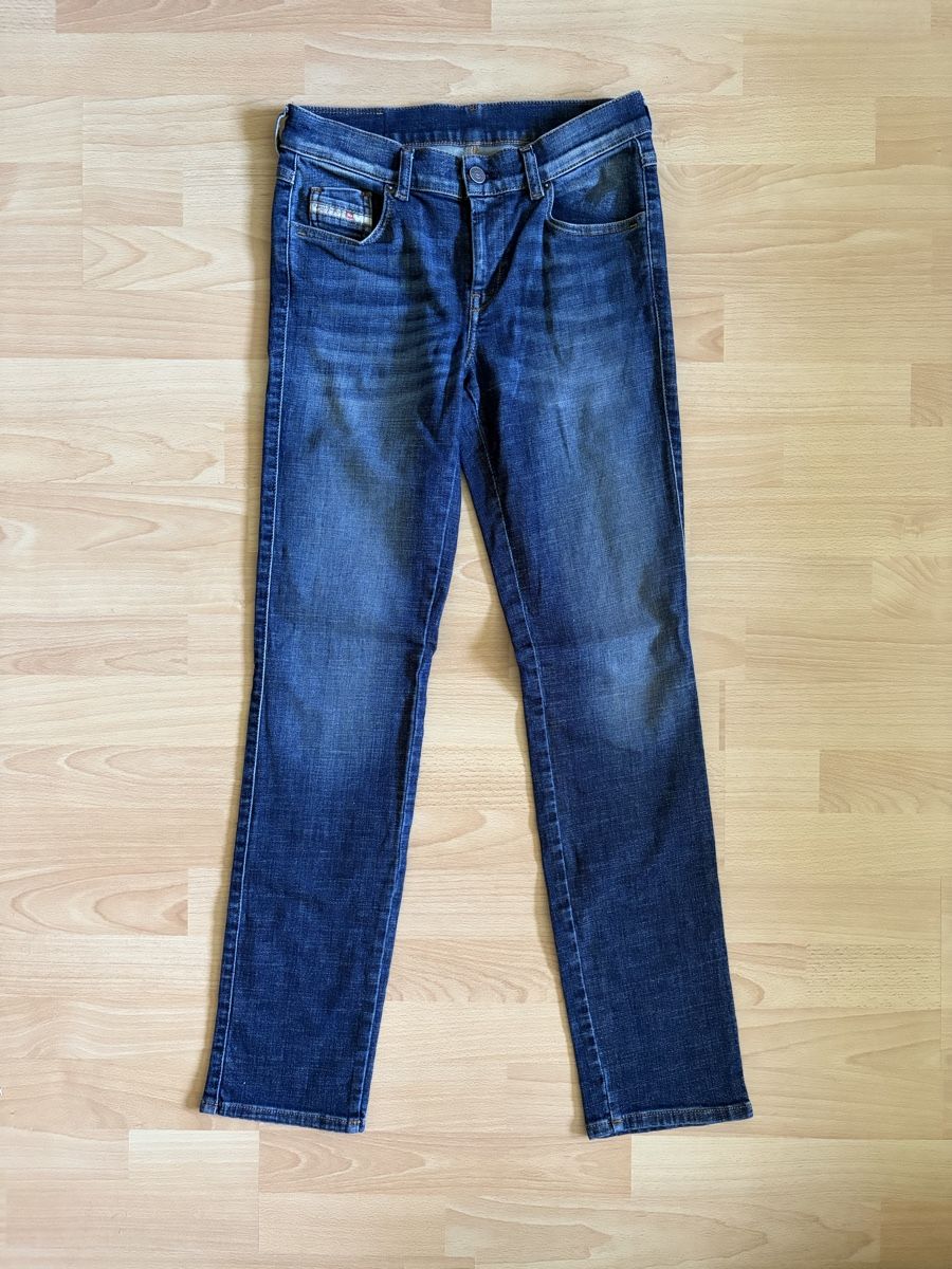 Diesel Jeans: Diesel Jeans – D'occasion à Hünibach par rut_hlg5