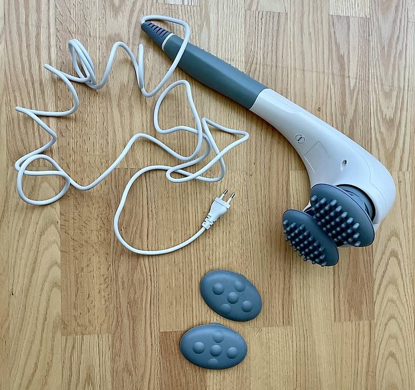 Dispositivi per massaggi: Beurer Massagegerät MG 70 mit Aufsätzen – Usato da Aarau venduto da Liv990
