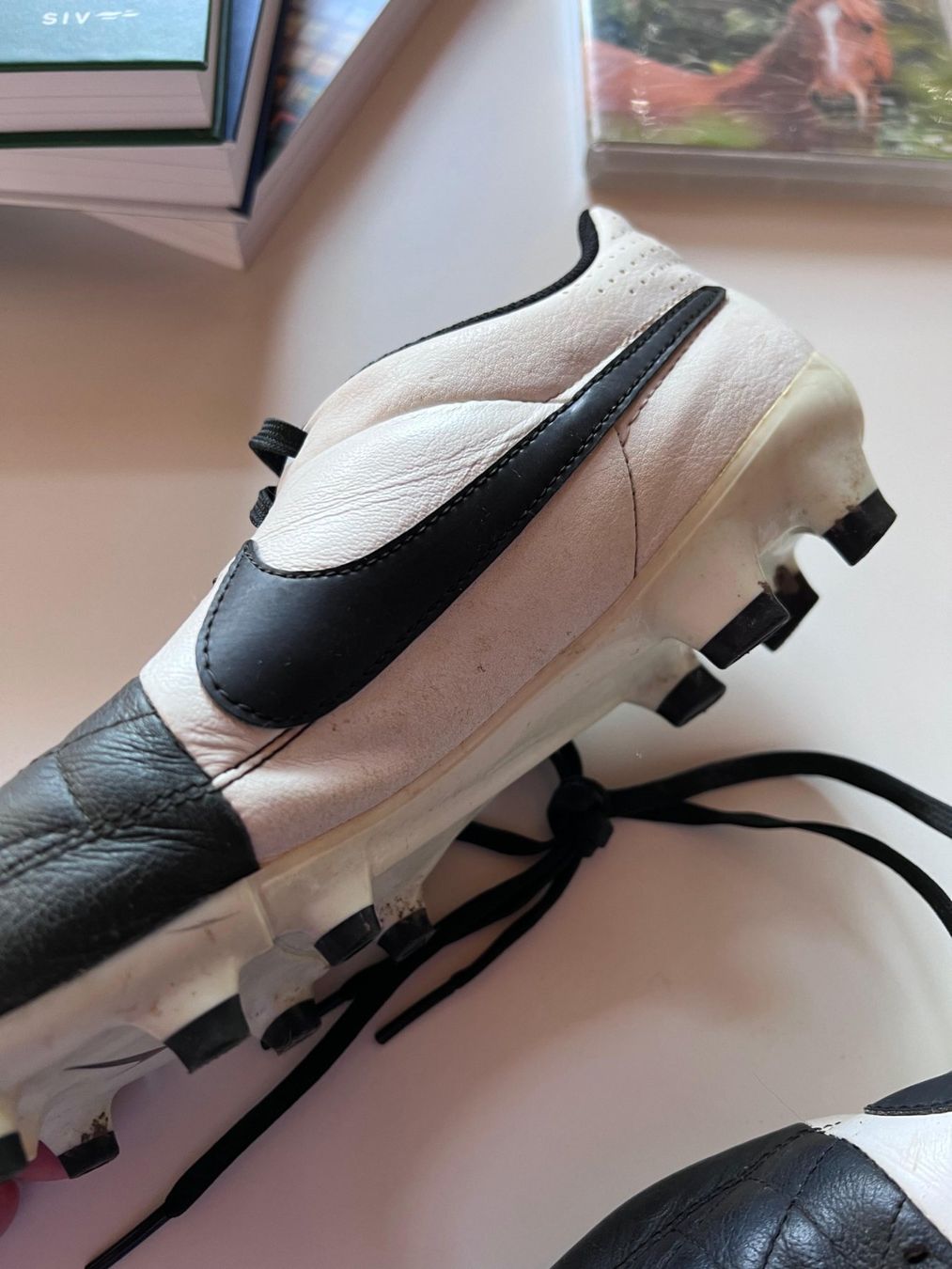 Nike Scarpe da donna: Nike Rugby Leder-Schuhe EU41 – Usato da Würenlos venduto da Ustr 1