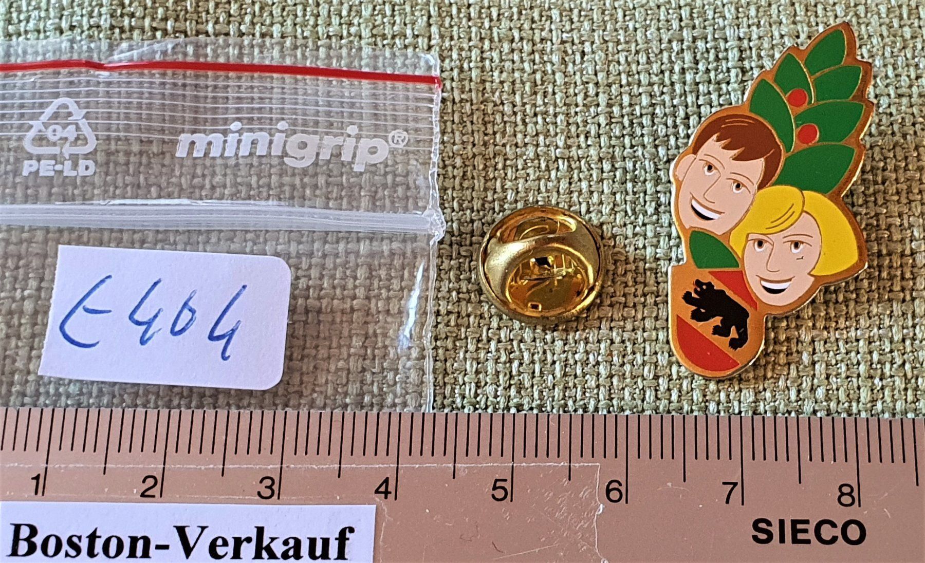 Spille: E404 - Pin Polizei Bern Frau & Mann – Usato da Reinach BL venduto da Boston-Verkauf 2