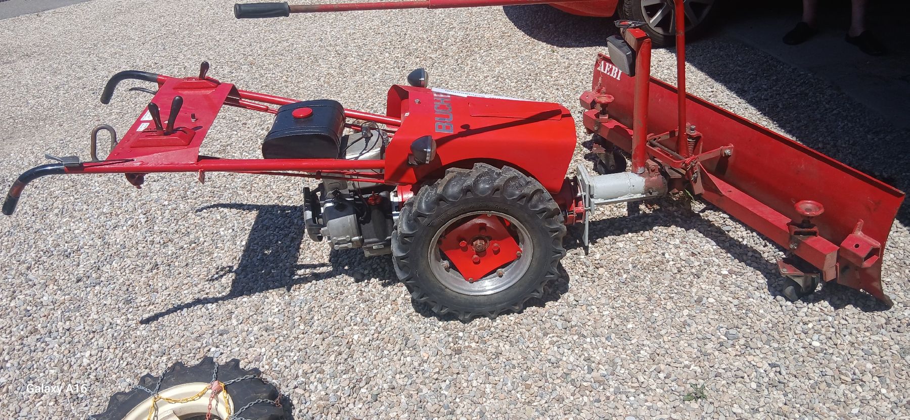 Bucher Traktoren: Bucher M600 mit Pflug – Gebraucht aus Altishofen von Buriod