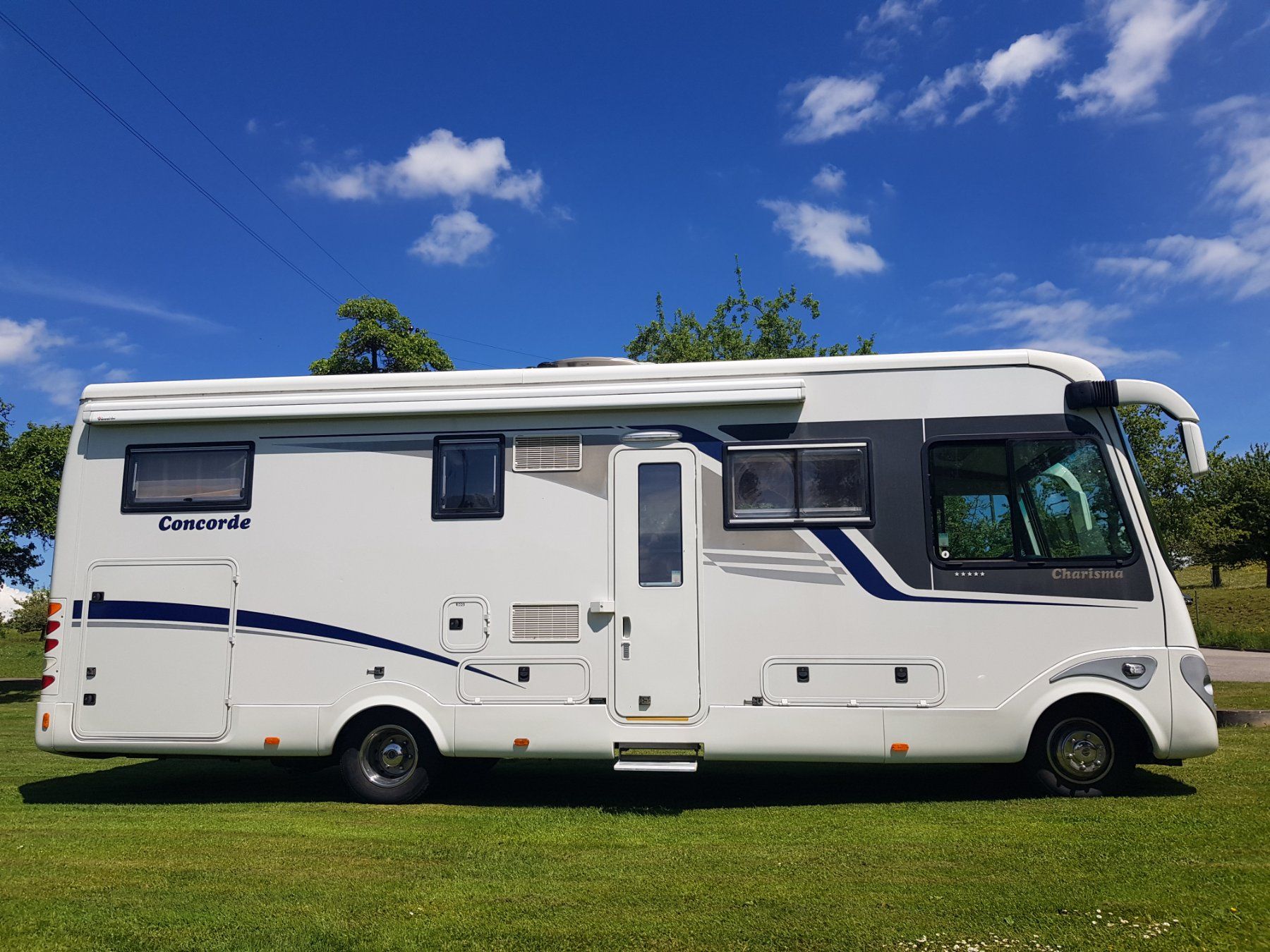 Concorde Veicoli da campeggio: Wohnmobile Concorde Charisma 840 F – Usato da Worb venduto da Werich 1