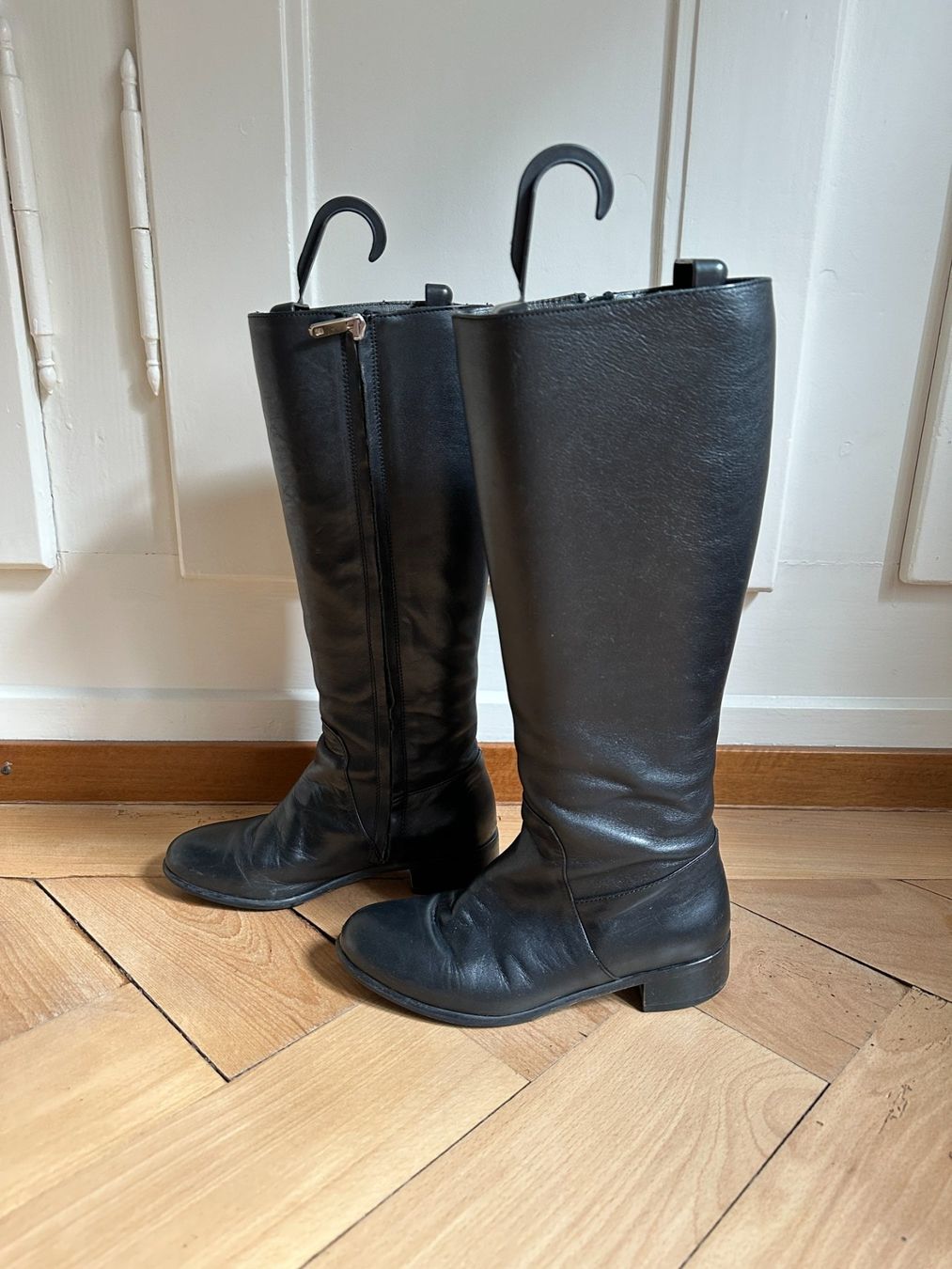 Navyboot Damenschuhe: NAVYBOOT - Leder Stiefel schwarz 35 – Gebraucht aus Zürich von Diazaio
