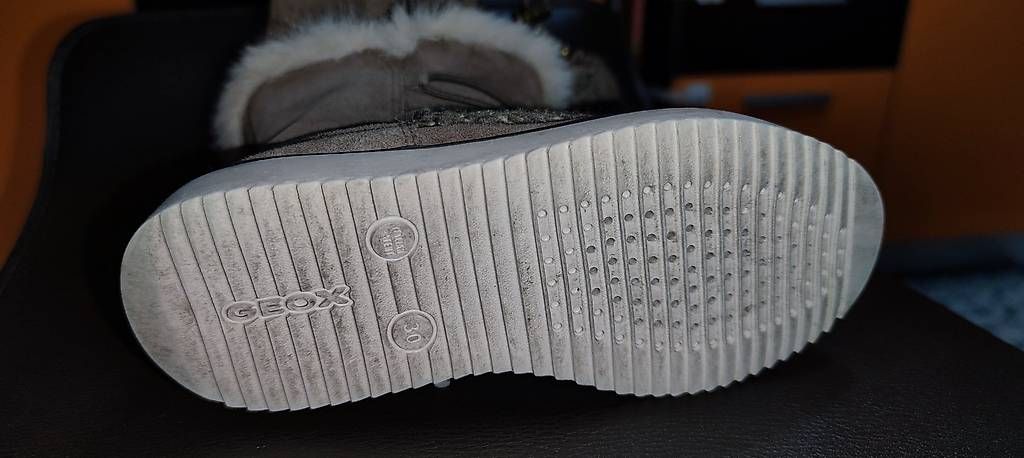 Scarpe per ragazze: Stivaletti bambina – Usato da Locarno venduto da lan_jf9k 3