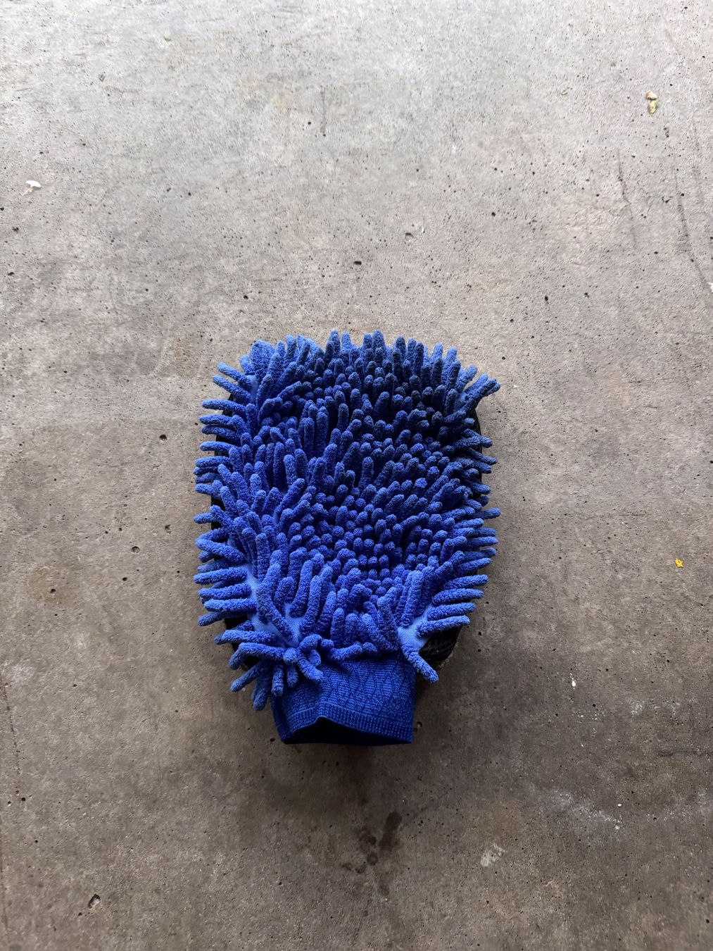 Autres articles pour la maison: Mikrofaser Waschhandschuh Auto blau – Neuf (Voir description) à Zunzgen par noa_wd92