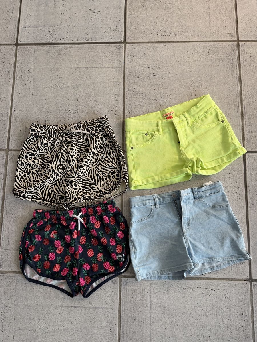 Ensembles coordonnés: Sommerpaket Gr 145/152 – D'occasion à Langenthal par littlegirls 3