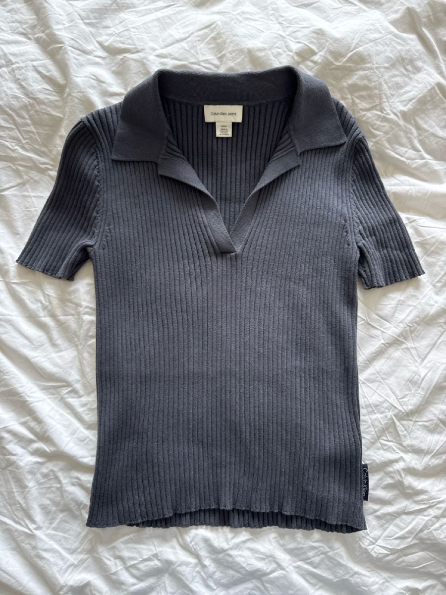 Calvin Klein Polo-Shirts: CALVIN KLEIN Poloshirt Gr. S blaugrau – Gebraucht aus Zürich von maleaaa