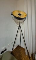 Stehlampe