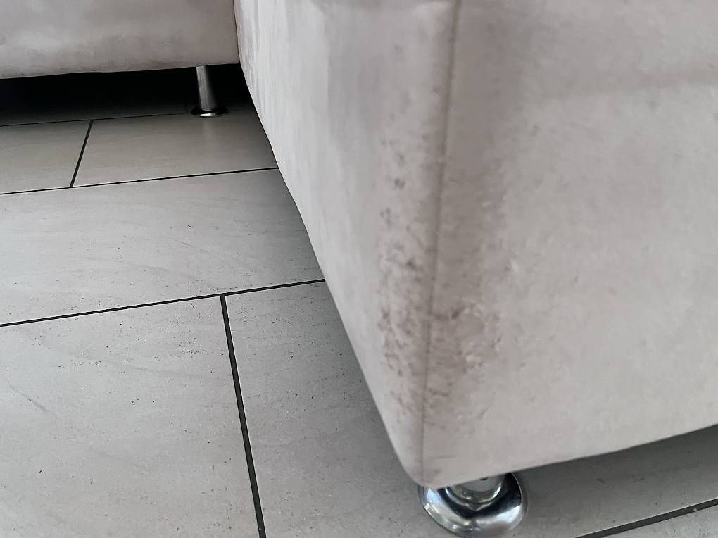 Sofas: Sofa Wohnlandschaft rot/weiss  – Gebraucht aus Aettenschwil von ps0_96mc 1