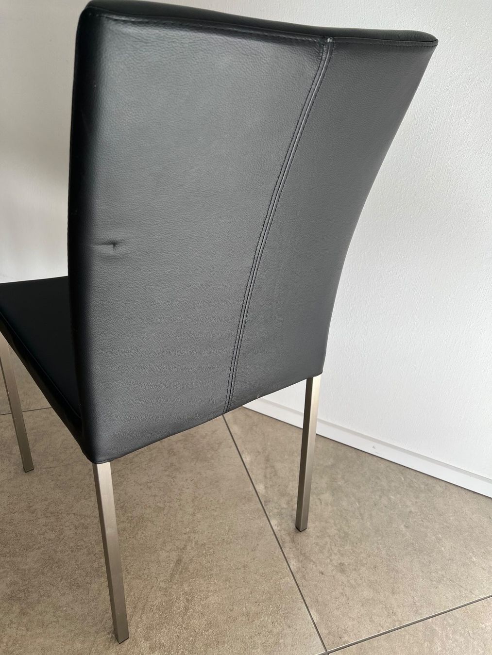Tables: Esstisch aus massivem Eichenholz mit 8 Stühlen – D'occasion à Uettligen par Murijuli 6