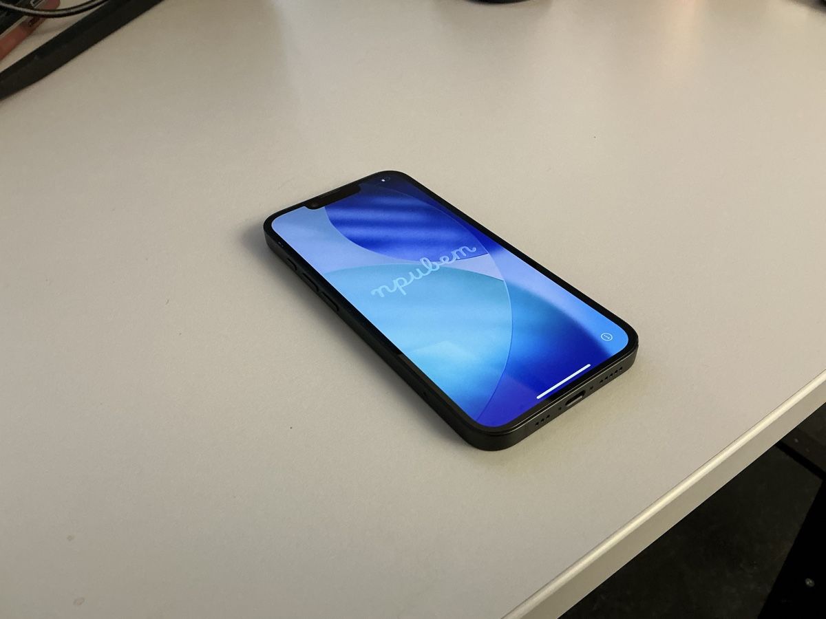 Apple Handys / Smartphones: iPhone 17e 256gb – Gebraucht aus Zürich von ArmeCheib