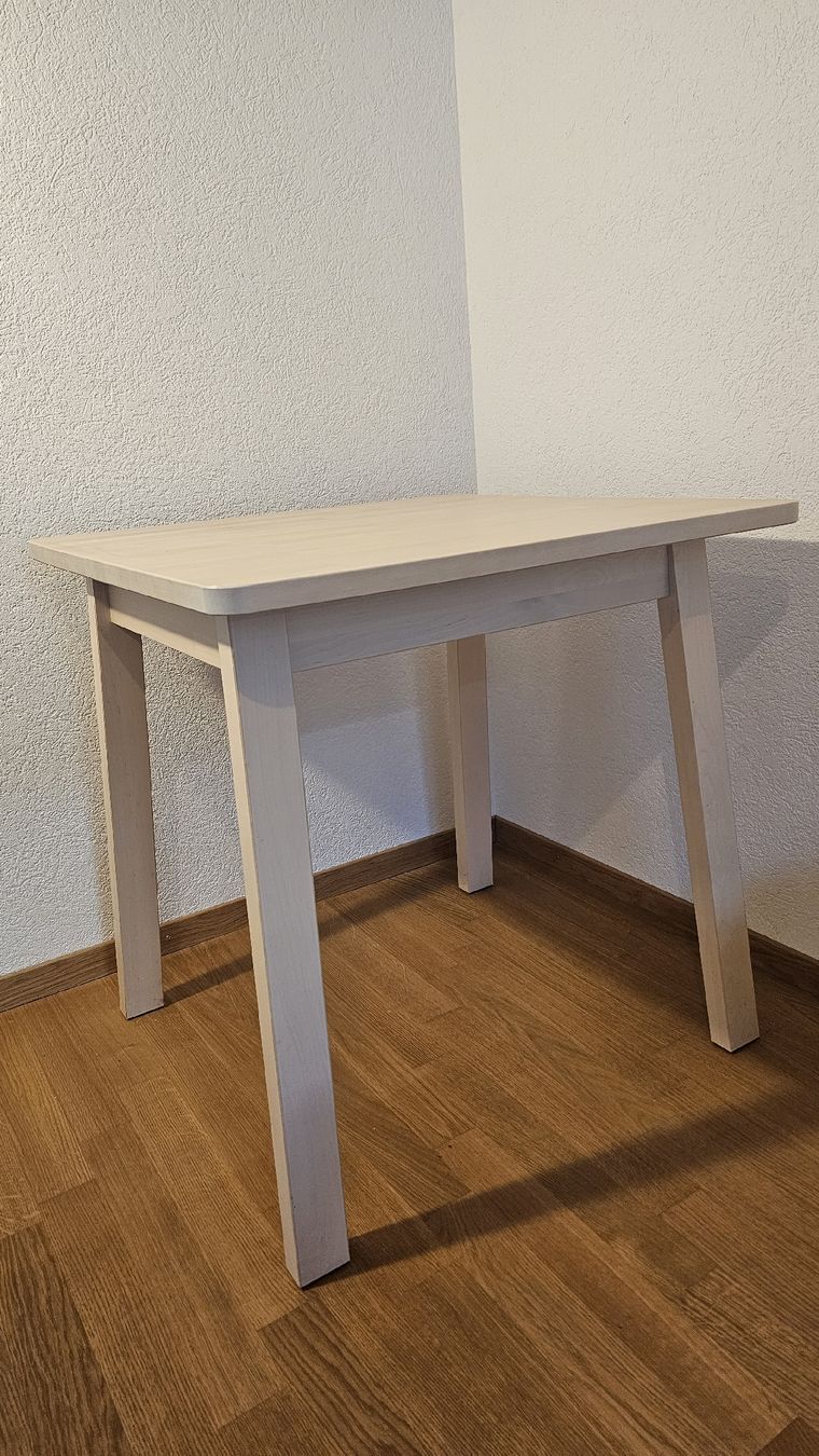 Tische: Holztisch quadratisch – Gebraucht aus Ueberstorf von lis_zbb7 3