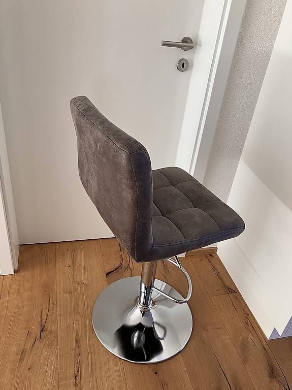 Hocker: Barhocker Höhenverstellbar – Gebraucht aus Flums von chi_bgq5 1
