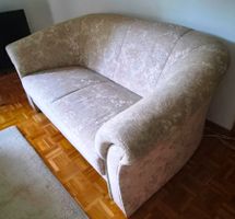Klassisches 2er-Sofa / Couch mit edlem Blumenmuster