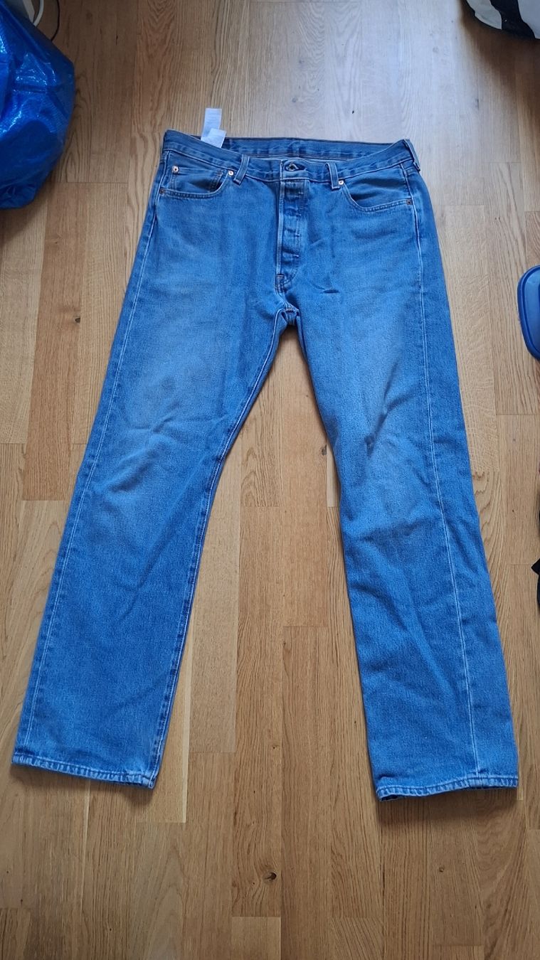 Levi's Jeans: Blaue Levis Jeans – Neu (gemäss Beschreibung) aus Zürich von vit_2k5q