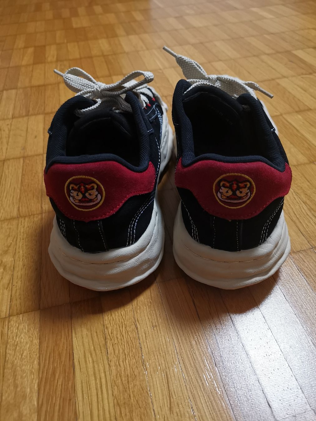 Scarpe da uomo: Sneaker für Herren – Nuovo (secondo la descrizione) da Killwangen venduto da hua_c2df 3