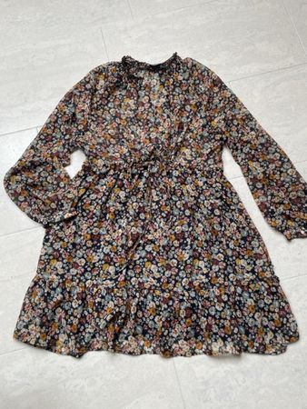 Neues Blumenkleid, Herbstlook, Gr.L - Top Zustand!