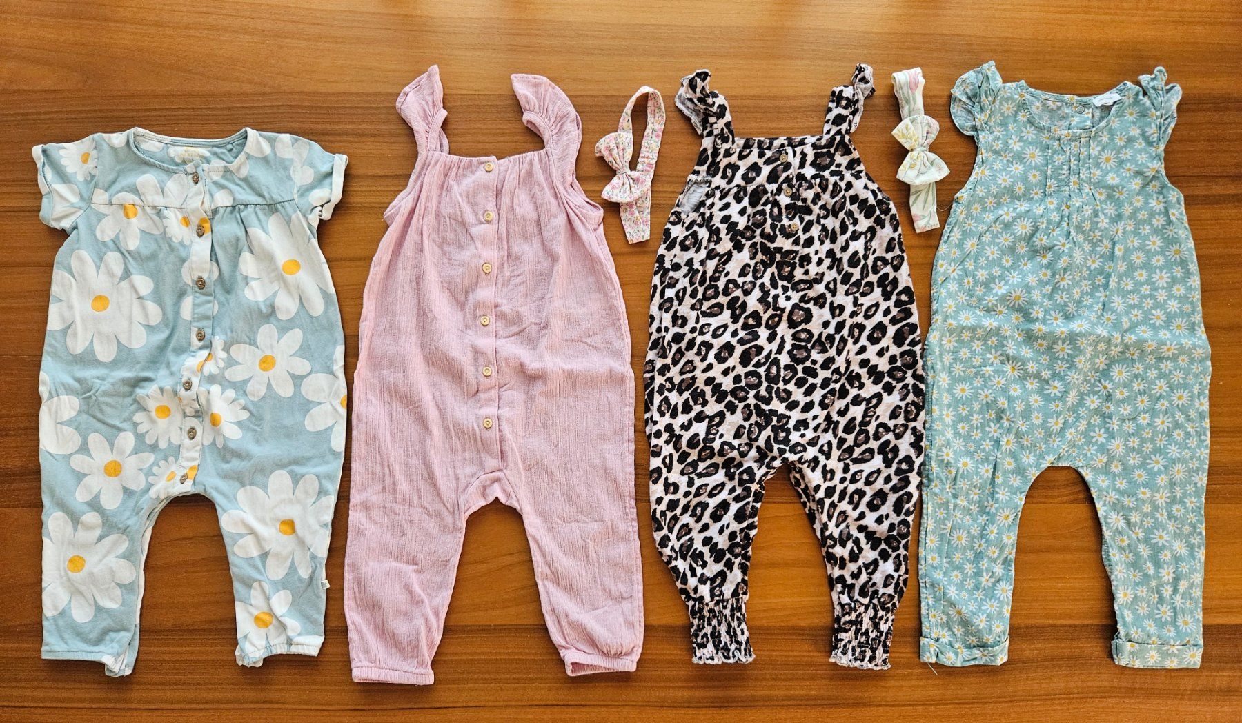 Lotti & Set di vestiti: Sommerkleider Kinder Grösse 86 – Usato da Sins venduto da Myck