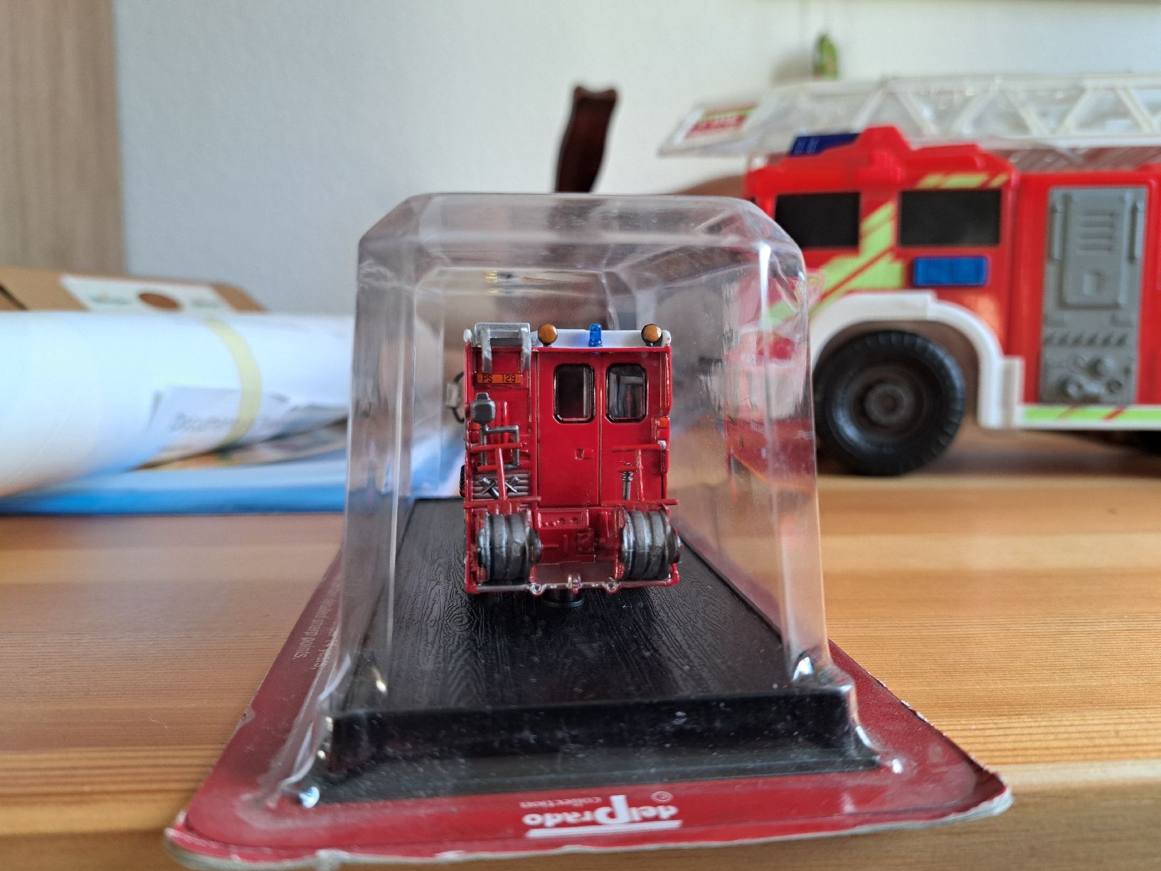 Kit di modellismo & Modellini statici: 1:64  2001 PSE 4G - SIDES – Nuovo (secondo la descrizione) da Luzern venduto da ingroma75 3
