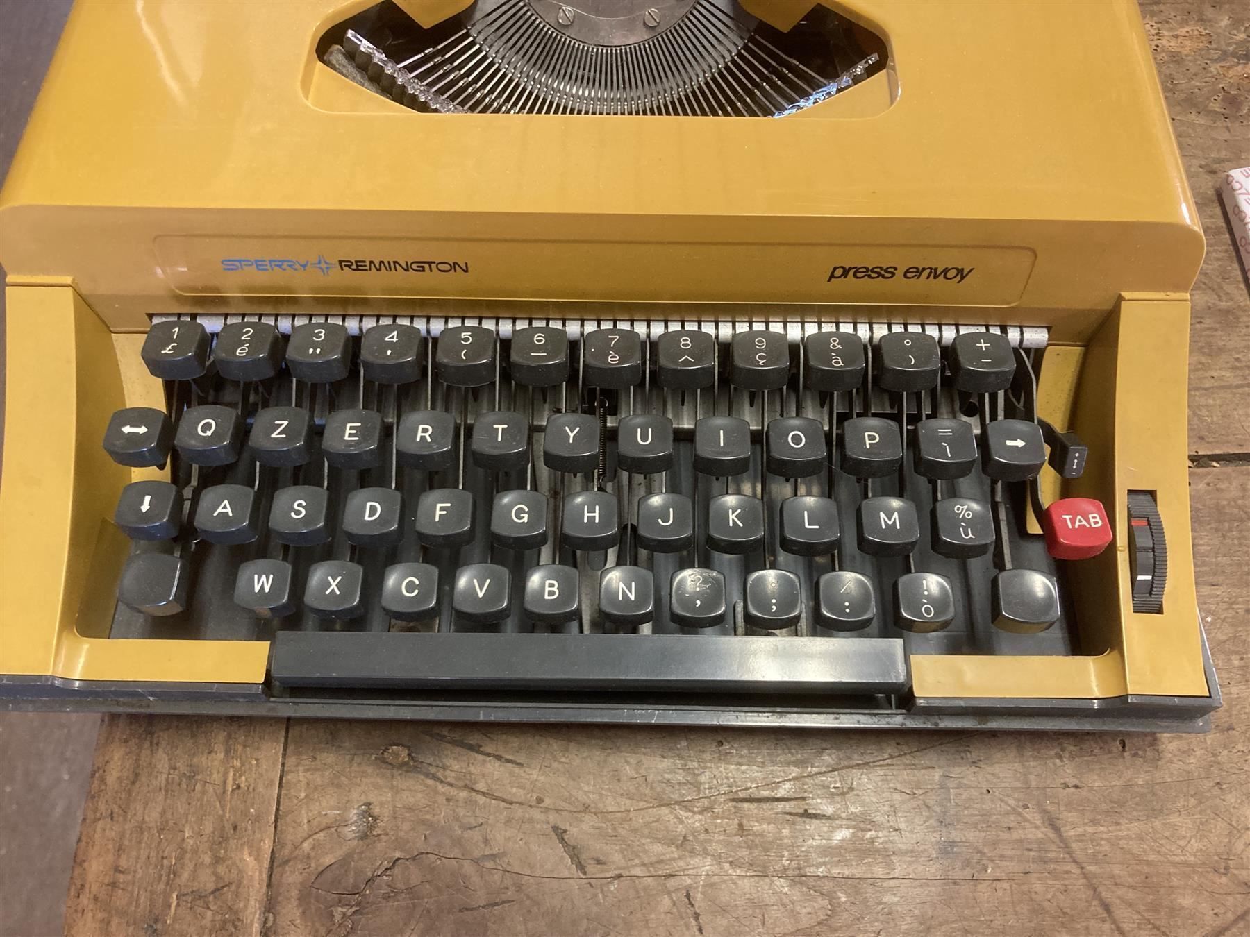 Remington Schreibmaschinen: Sperry Remington Schreibmaschine – Gebraucht aus Bern von Jwpm66 1