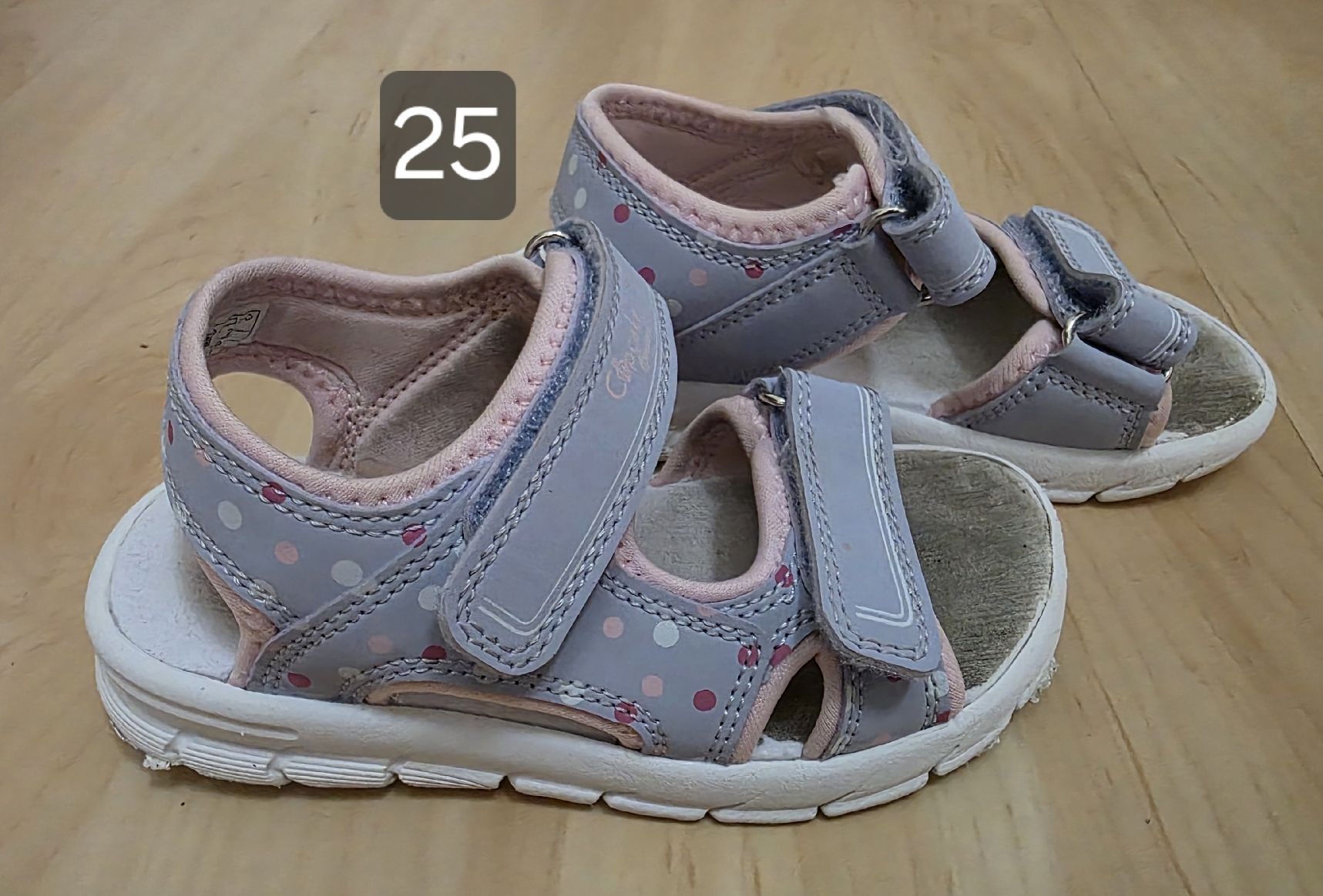 Scarpe per ragazze: Kinder Sommer Sandalen Gr.25 – Usato da Beinwil am See venduto da Melly1989